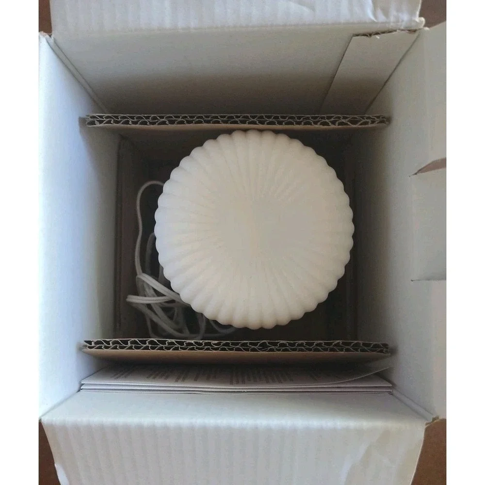 Scentsy Solo Fragrance Cartridge Diffuser Used 40 HRS 2 Cartridges New Open Box